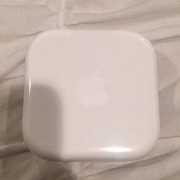 Apple headphones - Picture 2 of 2